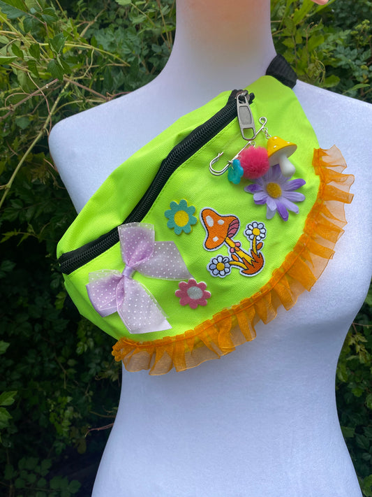 Neon Fanny